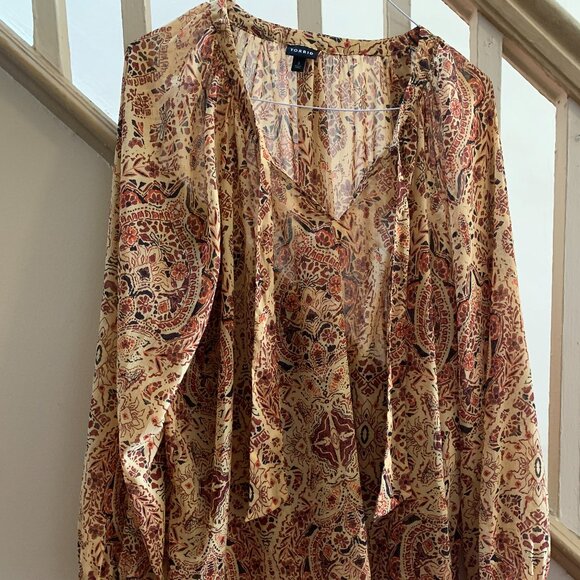 Torrid Sheer Tan Blouse Size 3 - Picture 1 of 3